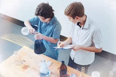 Öğrencilerin okul laboratuvar deney Üstten Görünüm