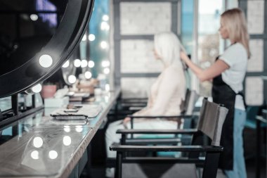 İstemciler için sandalyenin seçici odak