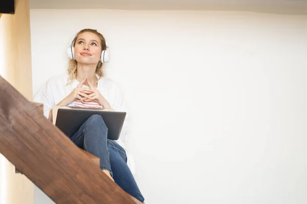 Charming blonde female person having pleasant thoughts — ストック写真