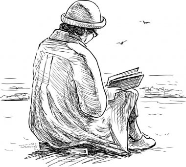 Yaşlı kadın seashore üzerine bir kitap okur