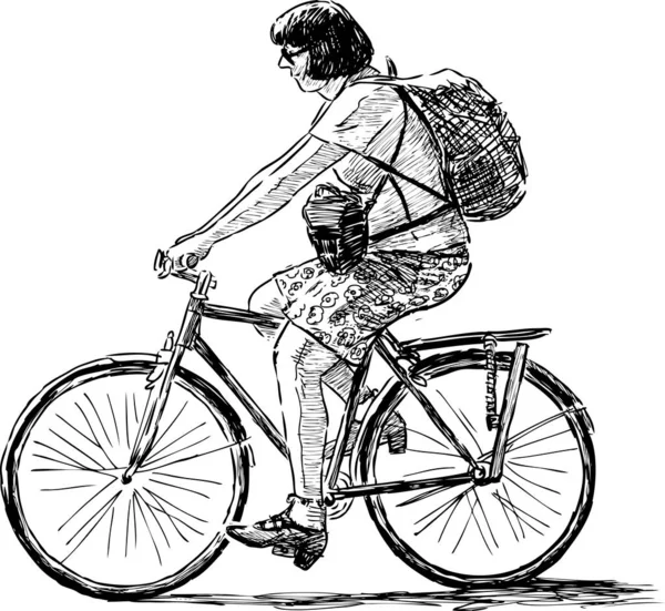 Schets Van Stad Vrouw Rijden Een Fiets Zomerdag — Stockvector