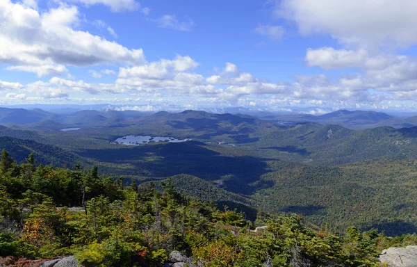 Alpské scéna v Adirondacks horách, New York — Stock fotografie