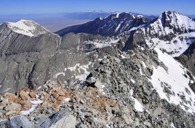 Alp peyzaj dağlık çığ arazi Colorado 14er küçük ayı tepe üzerinde kar kaplı, arazi iklime duyarlı değiştirmek, Sangre de Cristo aralığı, Rocky Dağları, ABD