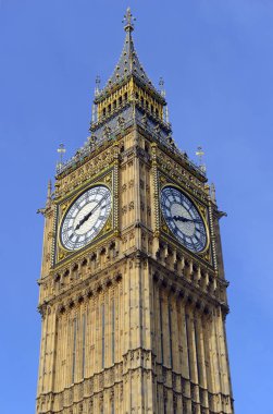 Big Ben Saat Kulesi, Elizabeth Tower olarak da bilinir Westminster Sarayı ve Parlamento Londra İngiltere'de İngiltere ve Brexit tartışmalar bir sembolü haline gelmiştir