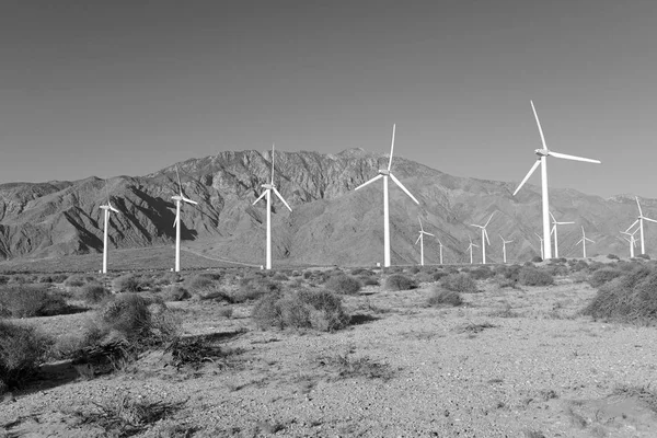 Turbinas Eólicas Que Crean Energía Renovable Parques Eólicos Desierto Con — Foto de Stock