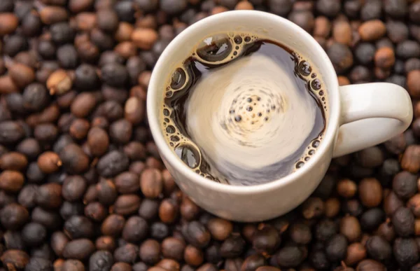 Cup Coffee Prepared Roasted Ground Beans Homemade Way Espresso Cream — Stock Photo, Image