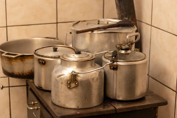 Conjunto Panelas Antigas Cozinhando Antigo Fogão Lenha Brasil Artefactos Culinários — Fotografia de Stock