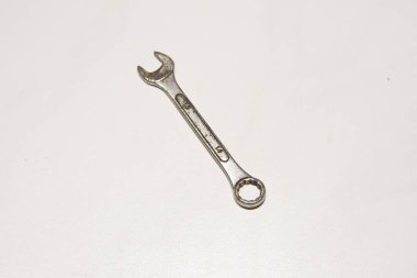 Ev kullanımı için alet seti. İngiliz anahtarı grubu, aynı zamanda 