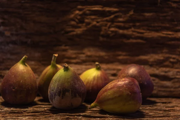 과일을 분류하라 브라질에서 재배되고 판매되는 무화과 로스코데발린스 Roxo Valinhos 사실상 — 스톡 사진