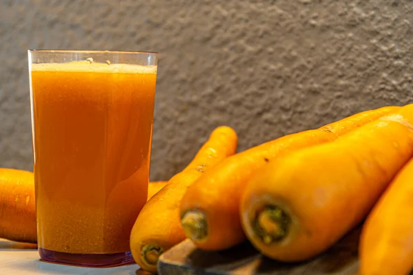 Succo Carota Daucus Carota Pianta Della Famiglia Delle Apiaceae Fonte — Foto Stock