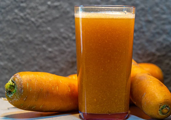 Succo Carota Daucus Carota Pianta Della Famiglia Delle Apiaceae Fonte — Foto Stock