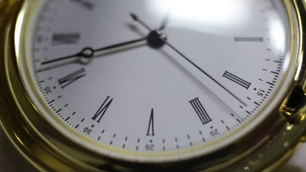 Klasszikus vadászat óra mutatja az időt