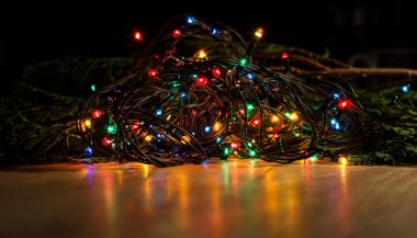 Noel ışıkları klasik bir simgedir.