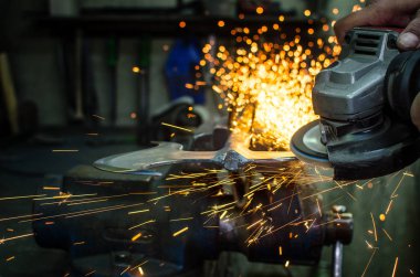 Endüstriyel değirmeni ve Sparks