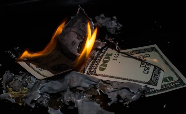 Burning one hundred dollar — Stock Photo, Image