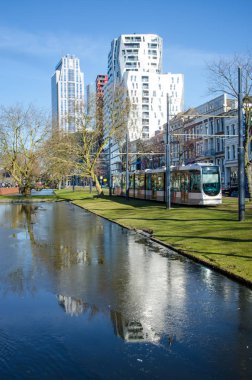 Rotterdam güneşli bir günde