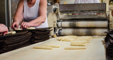 Bir fırın hamur hazırlama.