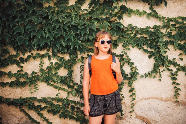 Funny Little Girl Traveler Walking Streets Provence Wearing Backpack Travel — Stock Photo, Image