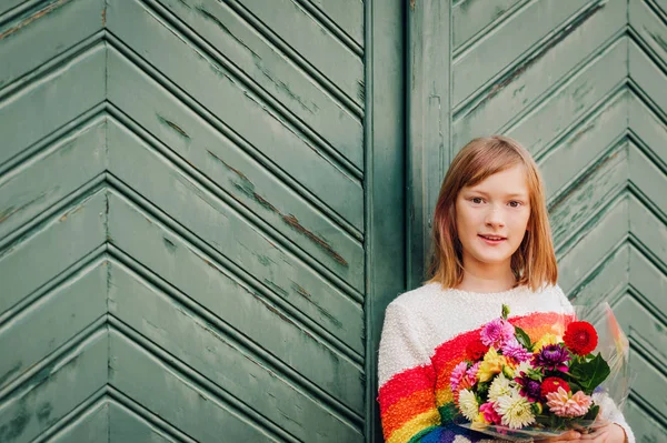 Outdoor Portrait Pretty Kid Girl Wearing Colorful Pullover Holding Bouquet — Stock Photo, Image