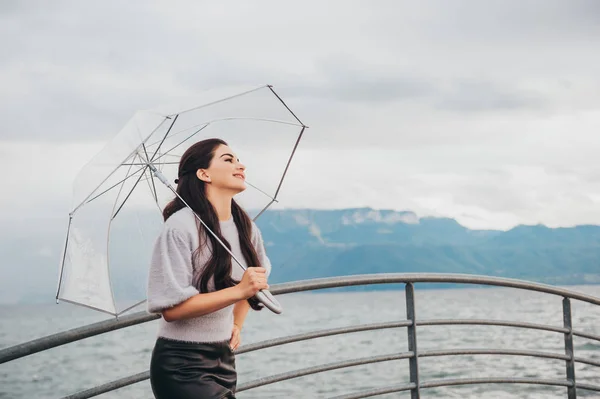 Outdoor Portrait Young Woman Rain Holding Umbrella Fashion Styled Image — Stock Photo, Image