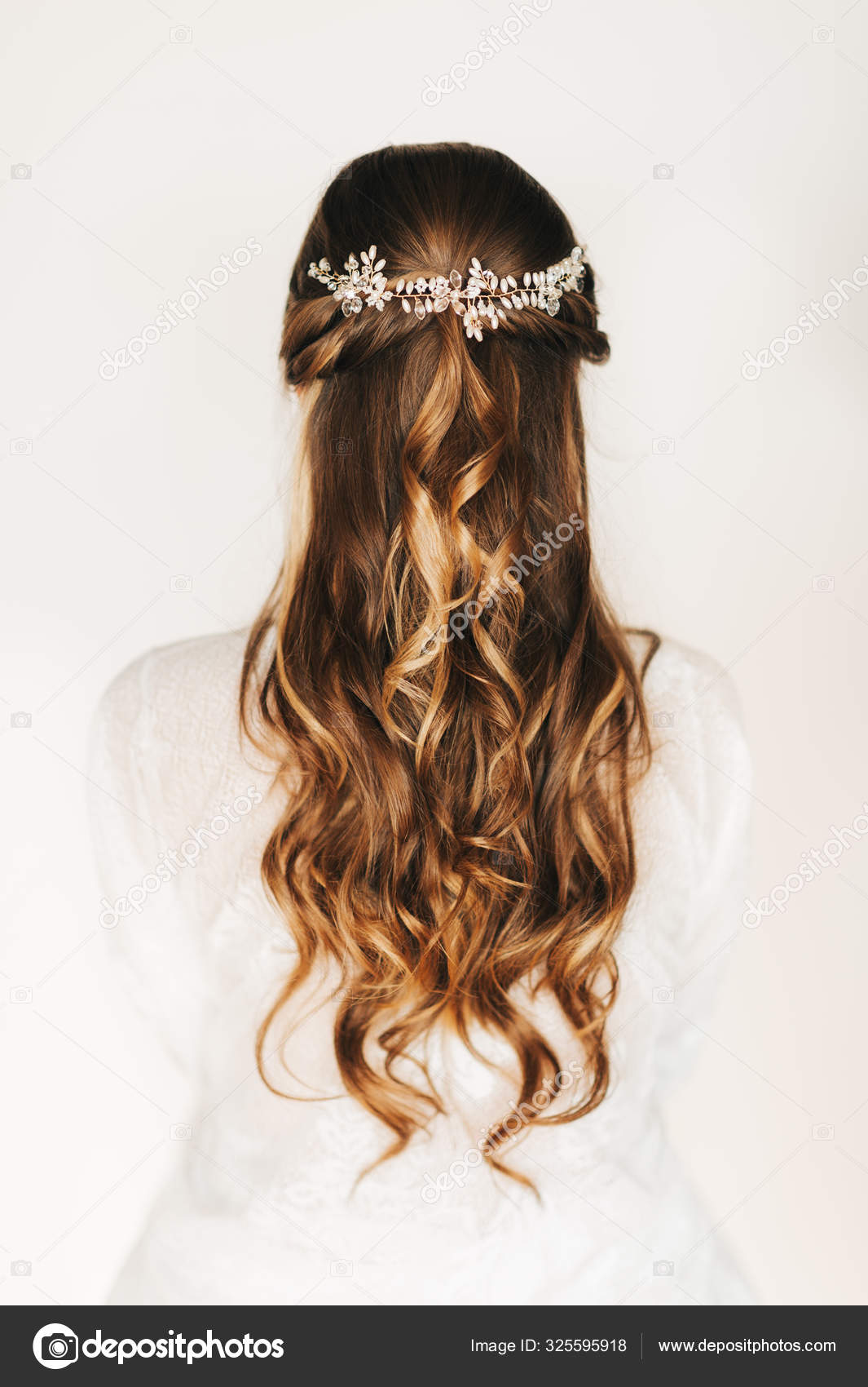 220,504 Bride Hairstyle Royalty-Free Images, Stock Photos & Pictures |  Shutterstock