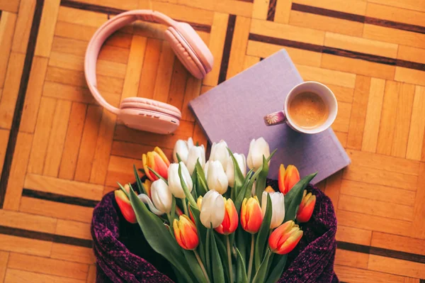 Spring Still Life Bouquet Tulips Lying Purple Pullover Small Book — Stockfoto