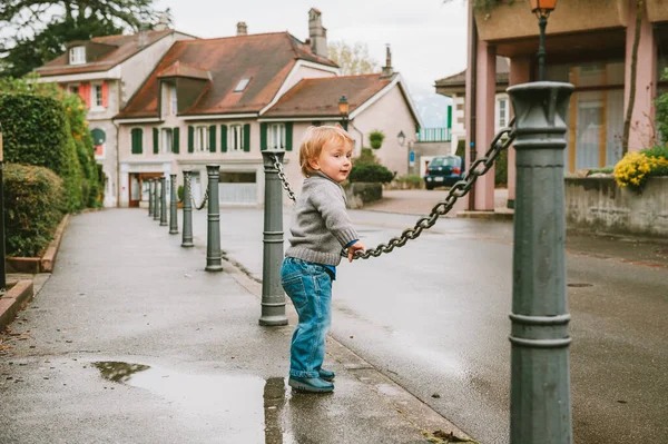 Portrait Funny Toddler Boy Playing Rainy Day — Stock Photo, Image