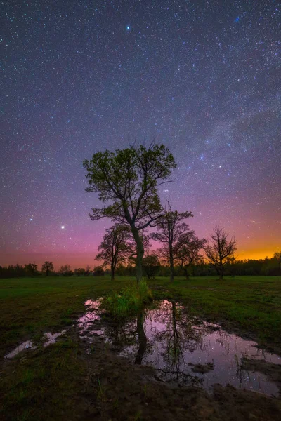 Gece sahne manzarası