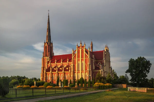 Iglesia católica gótica — Foto de Stock