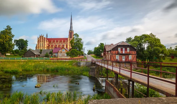 Gotický katolický kostel — Stock fotografie