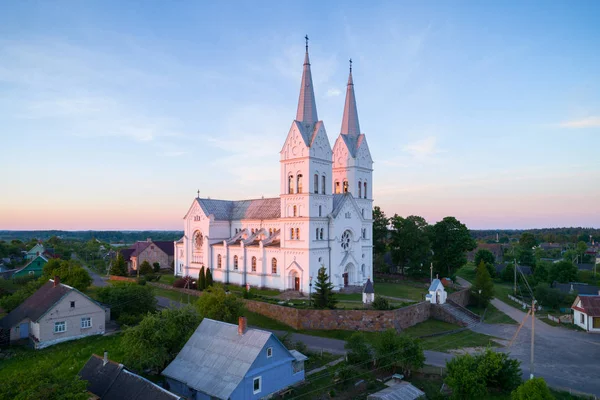 Vieille église catholique au Bélarus — Photo