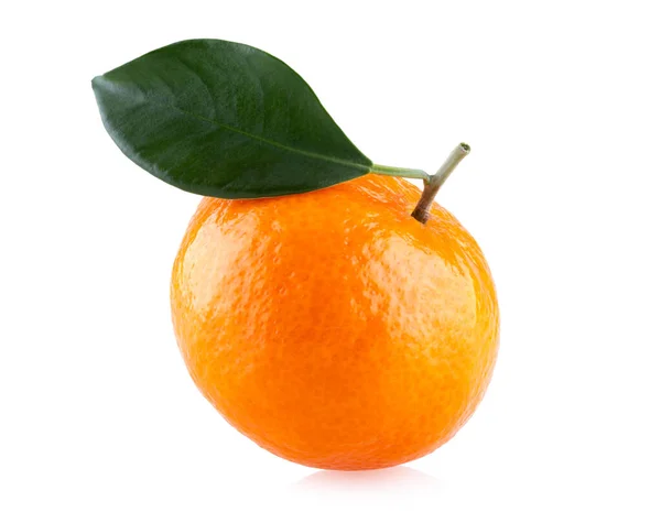 Mandarina Madura Clementina Naranja Aislada Sobre Fondo Blanco —  Fotos de Stock