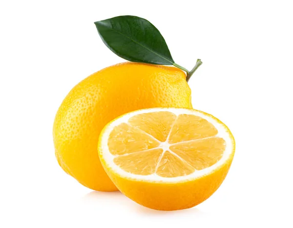 Reife Zitrone Mit Blatt Und Scheibe Isoliert Auf Weißem Hintergrund — Stockfoto