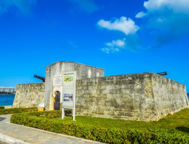 HDR Fort Montagu Nassau