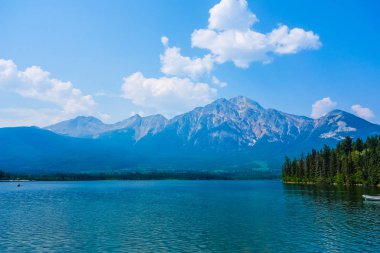 HDR piramit Gölü Alberta