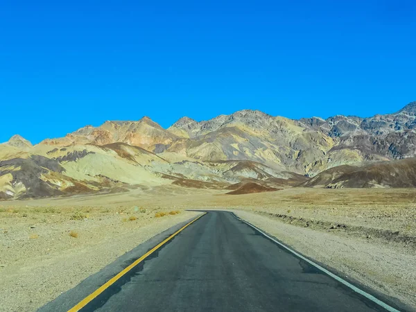 Artistas HDR conducen en Death Valley — Foto de Stock