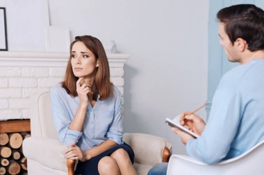 kadın psikolog ile söz