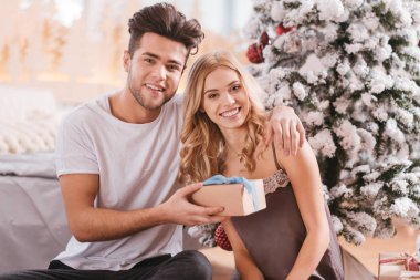 Sana bakmak pozitif mutlu çift