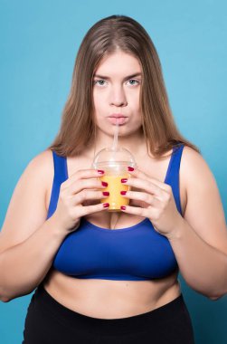 Tombul Bayan suyu içme