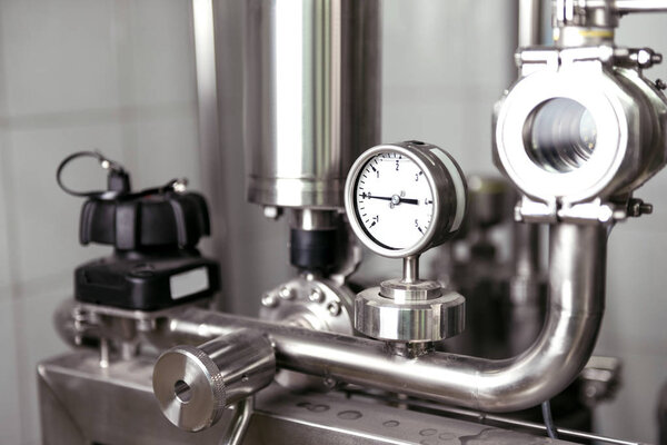 Пивоваренные механизмы, состоящие из труб и калибров
