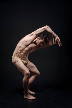 Yetenekli aktör gerçekleştirme