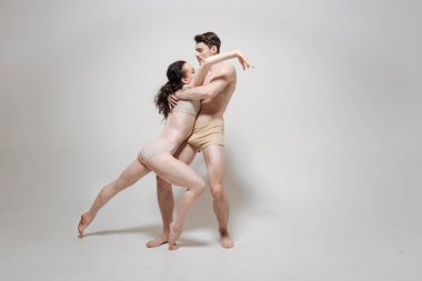 Onların zarafet gösterilen Genç aktörler 