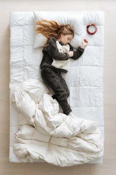 Delikátní sladké dítě chystá probudit — Stock fotografie