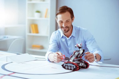 Pozitif mühendis test robot