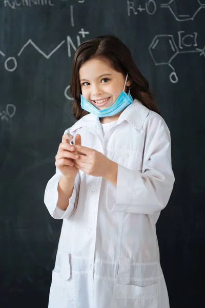 장난 아이 즐기는 의학 수업 — 스톡 사진