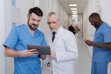 Yeni Gadget'ı hastanede test dahil sağlık görevlilerinin