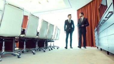 konferans salonu yürüyüş businesspartners
