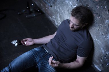 dozdan karanlıkta acı kullanıcı