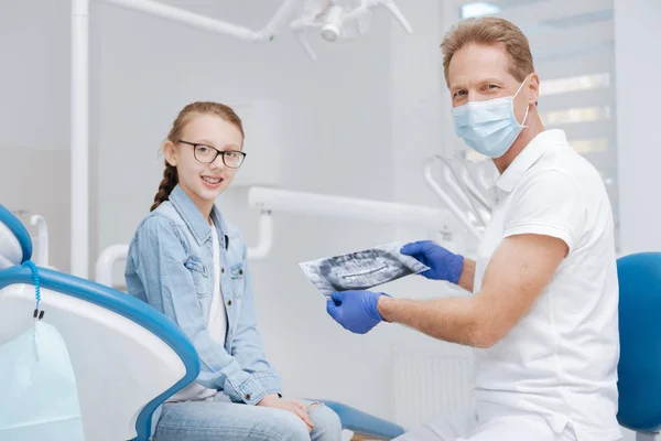 歯科医の診断プログラムの実行 — ストック写真