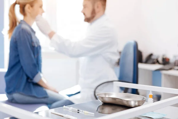 Ferramentas médicas preparadas para uso — Fotografia de Stock